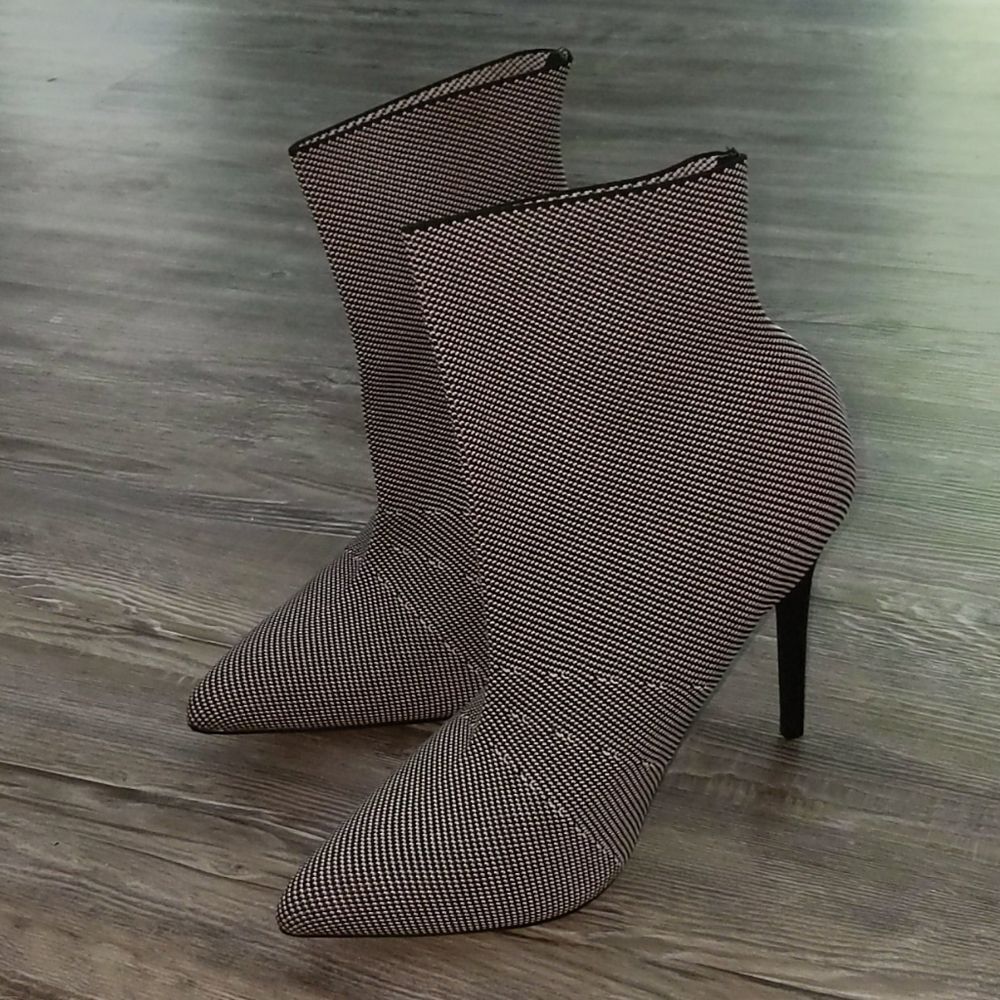 JustFab Illiana heeled sock  boots Sz 11 NWOT